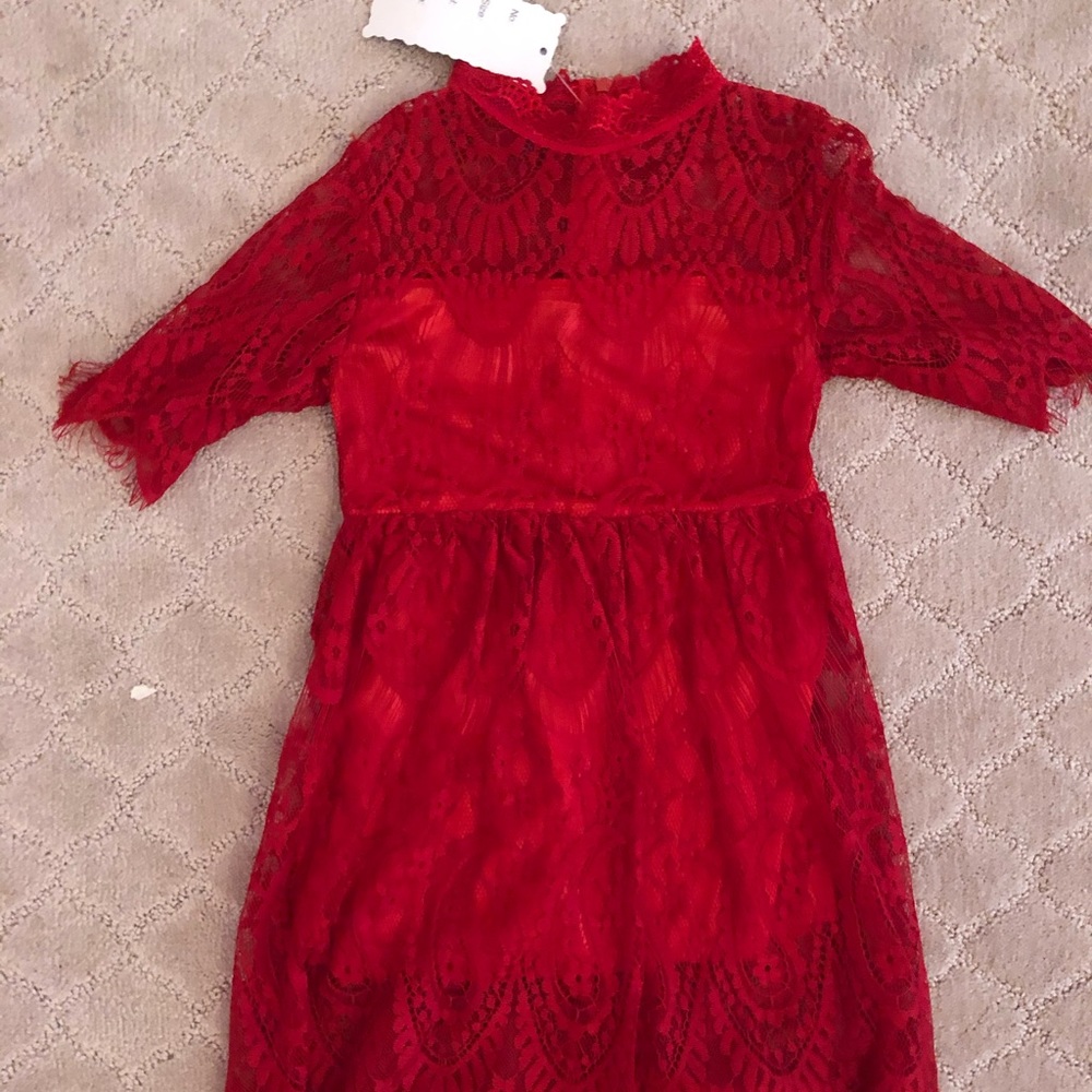 2t red laced dress with tags.